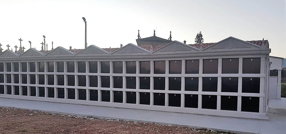 Llevamos a cabo la reparación de nichos en cementerios